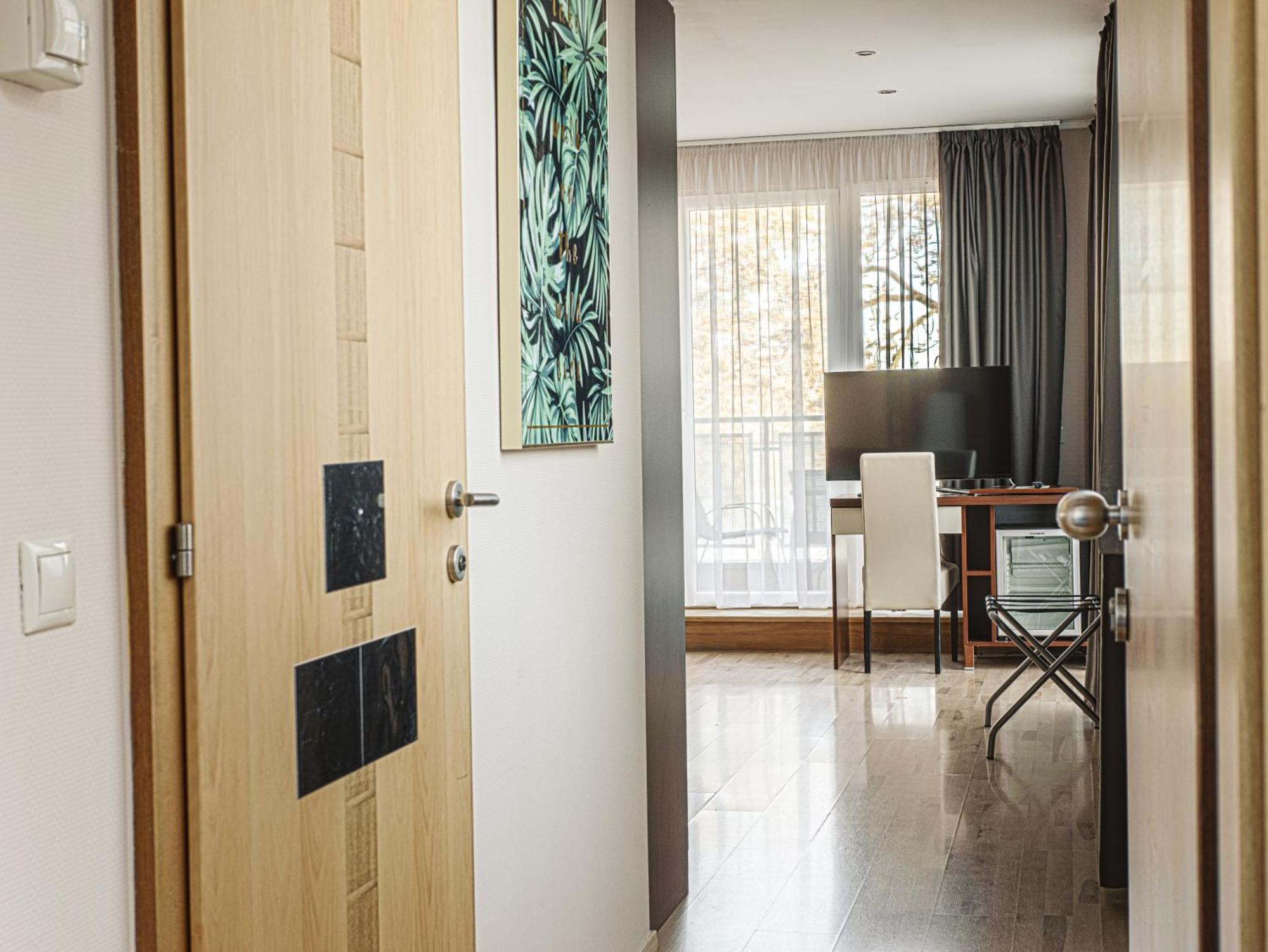Holiday Beach Budapest Wellness Hotel With Sauna Park Exterior foto